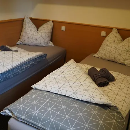 U Křížku Penzion 2*